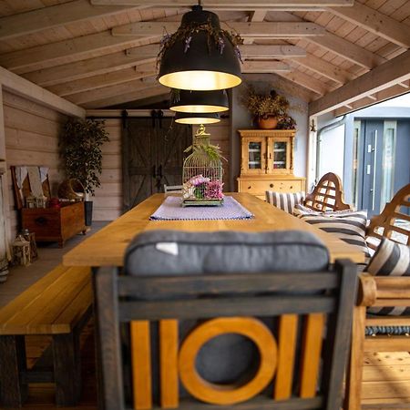 Hortus Apartament Z Klimatyzacja ブンツラウ エクステリア 写真
