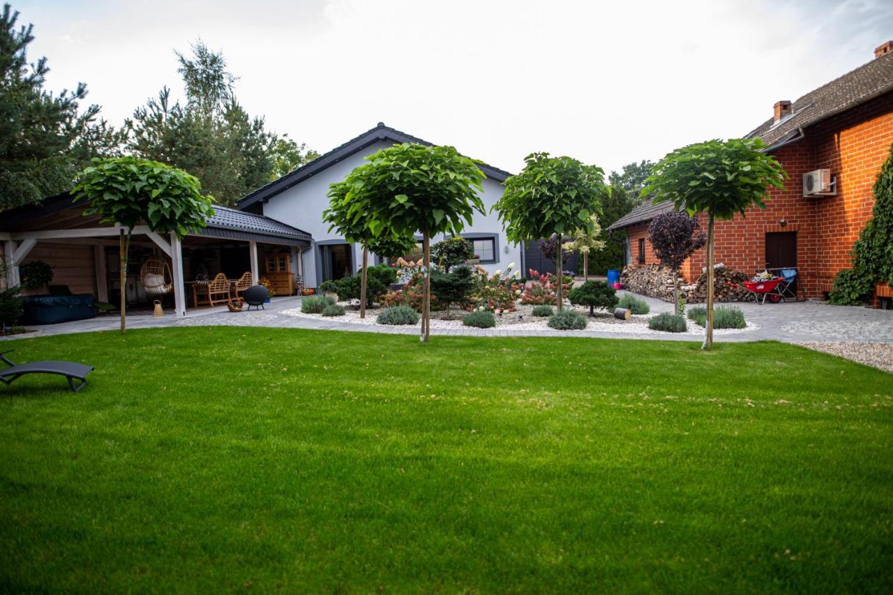 Hortus Apartament Z Klimatyzacja ブンツラウ エクステリア 写真