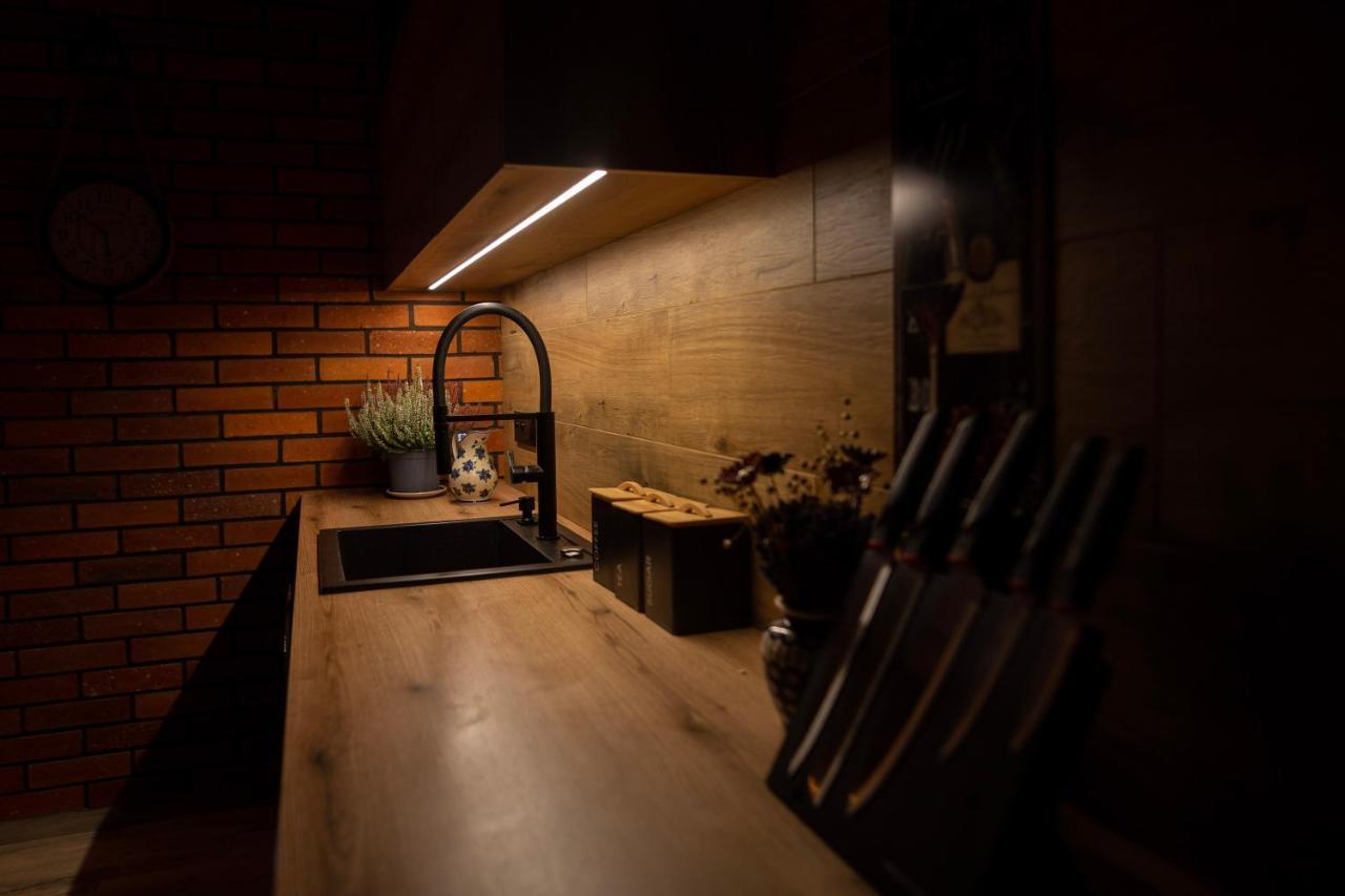 Hortus Apartament Z Klimatyzacja ブンツラウ エクステリア 写真