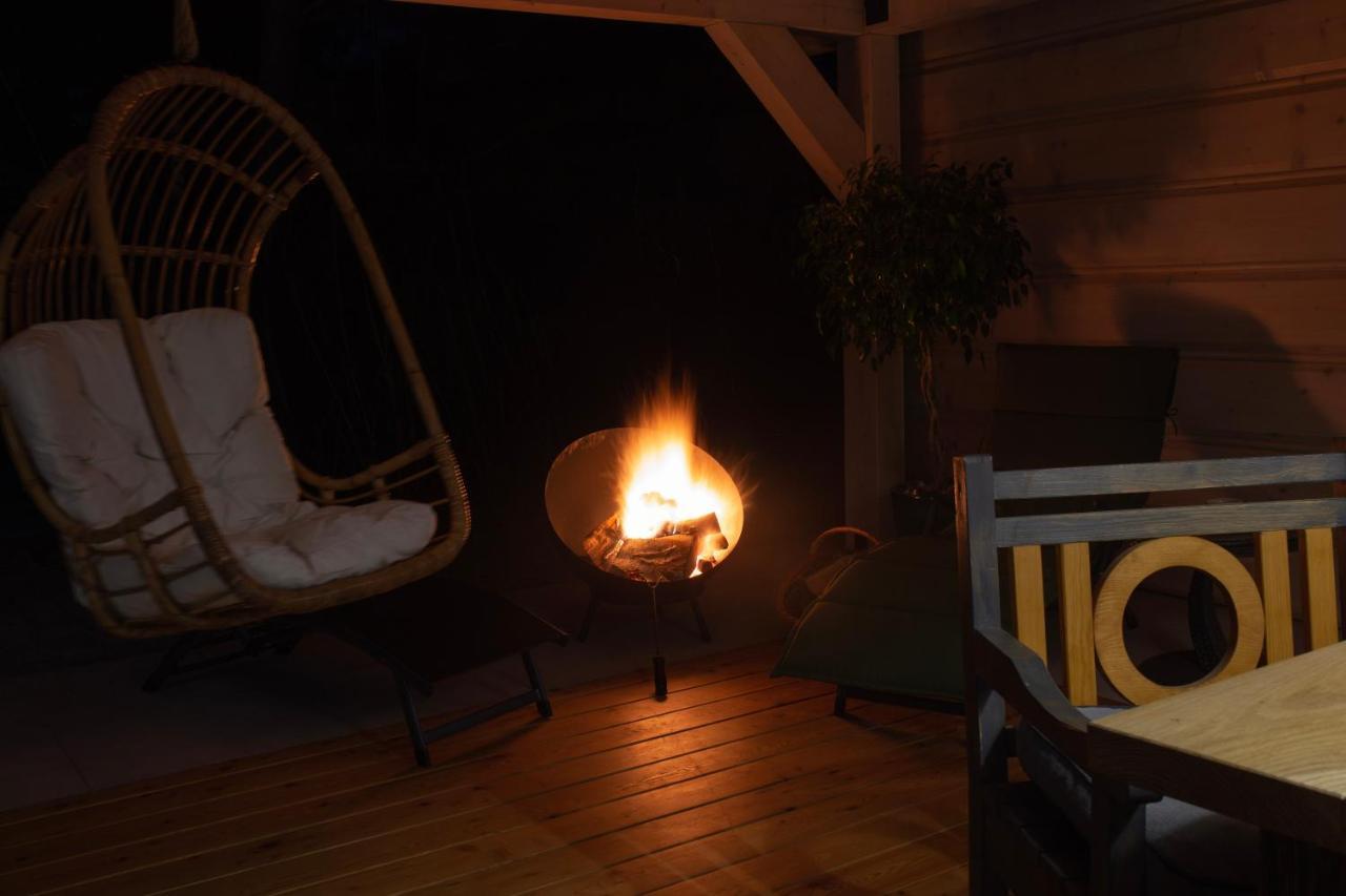 Hortus Apartament Z Klimatyzacja ブンツラウ エクステリア 写真