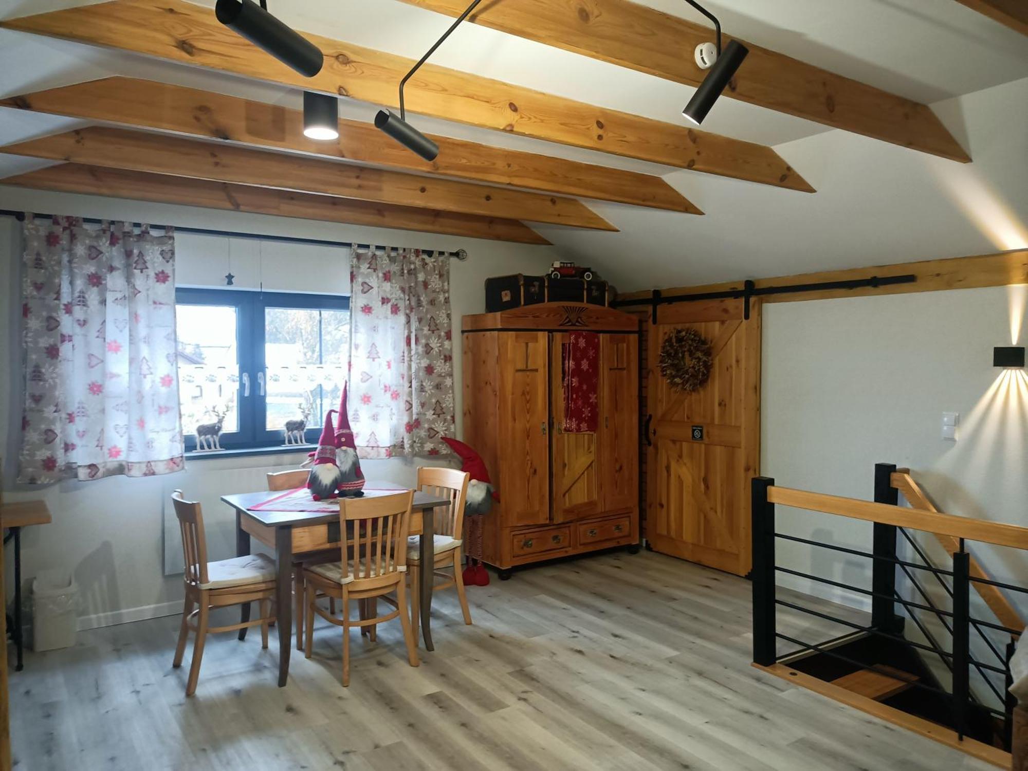 Hortus Apartament Z Klimatyzacja ブンツラウ エクステリア 写真